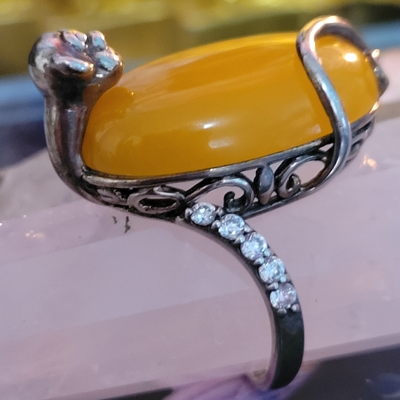 Monkey Yellow Jade & CZ .925 Ring Size 7 - Picture 3 of 7